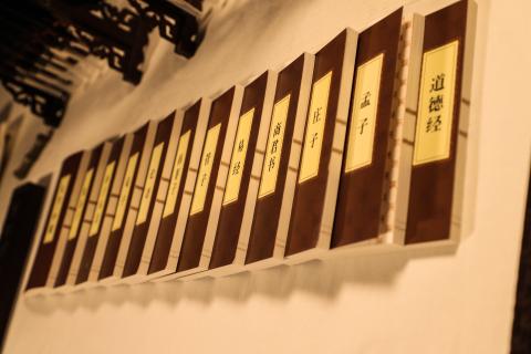 百达娱乐：以“变”转“机”赋能企业成长