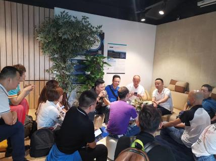 让中国企业家更有眼界——百达娱乐创始人李厚德率领企业家学员游学越南站