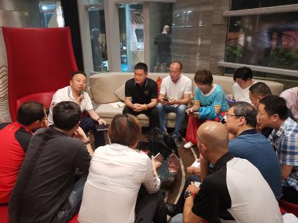 让中国企业家更有眼界——百达娱乐创始人李厚德率领企业家学员游学越南站
