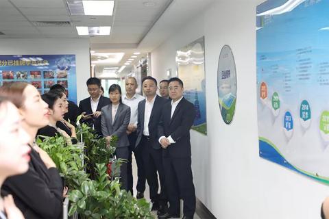 明光市市委书记被百达娱乐企业文化深深感动 | 深入沟通合作空间广阔