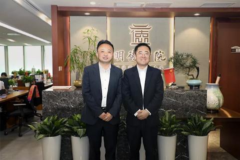 明光市市委书记被百达娱乐企业文化深深感动 | 深入沟通合作空间广阔