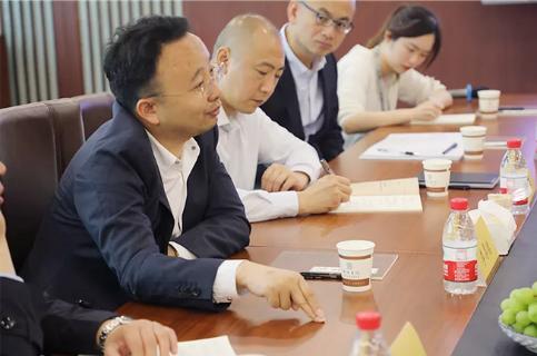 明光市市委书记被百达娱乐企业文化深深感动 | 深入沟通合作空间广阔