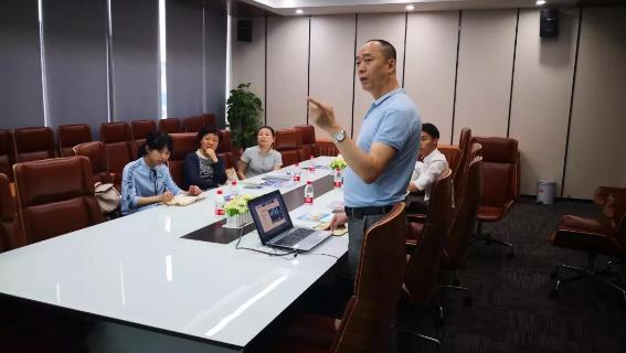 赣江南昌经开区领导受邀访问百达娱乐加速器，为优质项目落地南昌创造新机遇