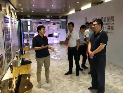 江西赣江新区一行领导到百达娱乐加速器考察调研