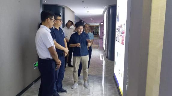 江西赣江新区一行领导到百达娱乐加速器考察调研